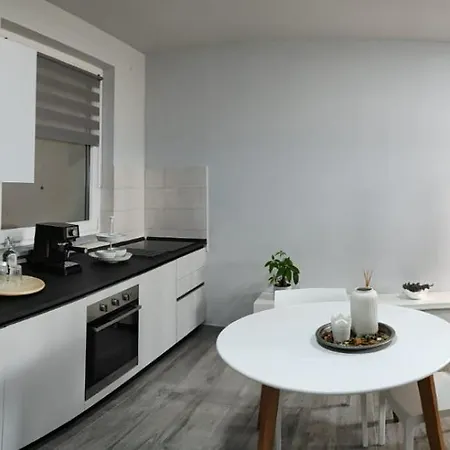 Casa La Primavera בית הארחה